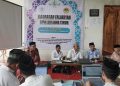 Ketua DPW LDII Jawa Timur KH Moch Amrodji Konawi beserta jajaran mengamati proses belajar di Rumah Falak Markaz Hisab Rukyat (MAHIRA) Mojokerto, pada Rabu (8/5). Dok: LINES.
