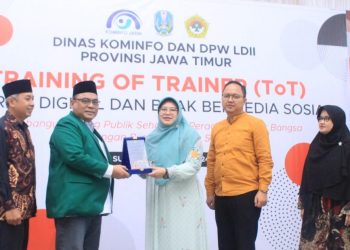 DPW LDII Jawa Timur bekerjasama Dinas Komunikasi dan Informatika (Diskominfo) Jatim menggelar pelatihan Literasi Digital dan Bijak Bermedia Sosial, Sabtu (29/6) di aula Ponpes Sabilurosyidin Annur, Gayungan Surabaya. Dok: LINES.