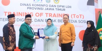 DPW LDII Jawa Timur bekerjasama Dinas Komunikasi dan Informatika (Diskominfo) Jatim menggelar pelatihan Literasi Digital dan Bijak Bermedia Sosial, Sabtu (29/6) di aula Ponpes Sabilurosyidin Annur, Gayungan Surabaya. Dok: LINES.