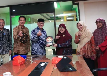 DPP LDII berkunjung ke Kantor Badan Kependudukan dan Keluarga Berencana Nasional (BKKBN) Jakarta pada Jumat (12/7). Dok: LINES.