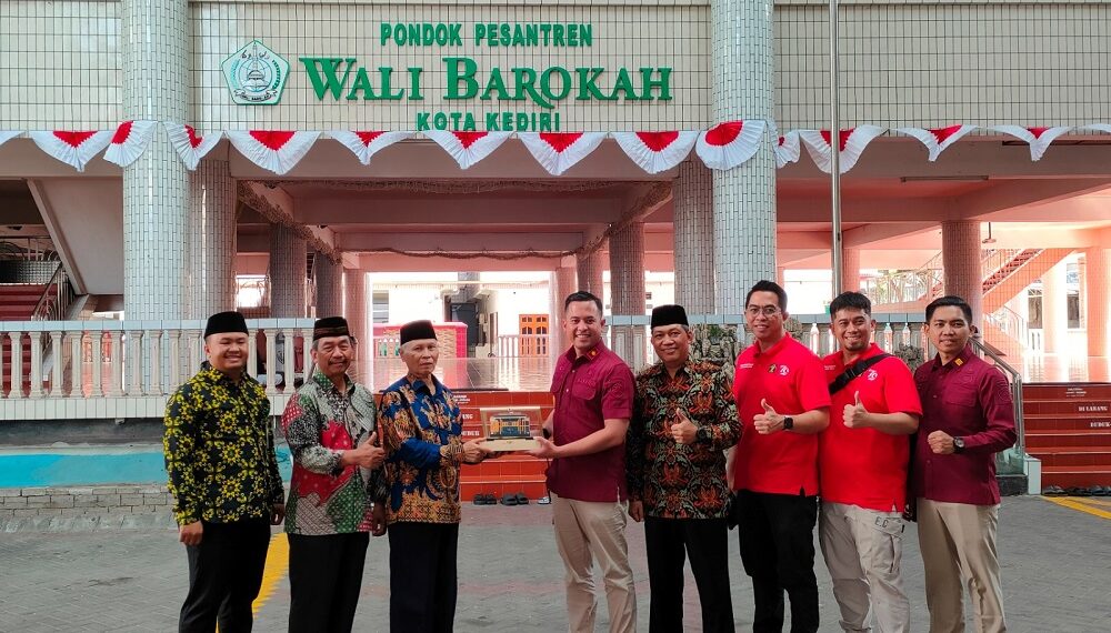 Pasca Dilantik, Kepala Kantor Imigrasi Kediri Kunjungi Ponpes Wali Barokah