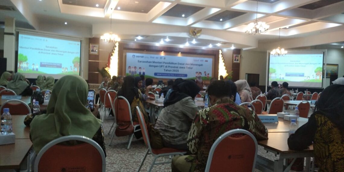 UPT Satuan Pendidikan Dindik Provinsi Jawa Timur mengadakan Pelatihan Peningkatan Kompetensii Kepala Sekolah dan Guru di Era Digital