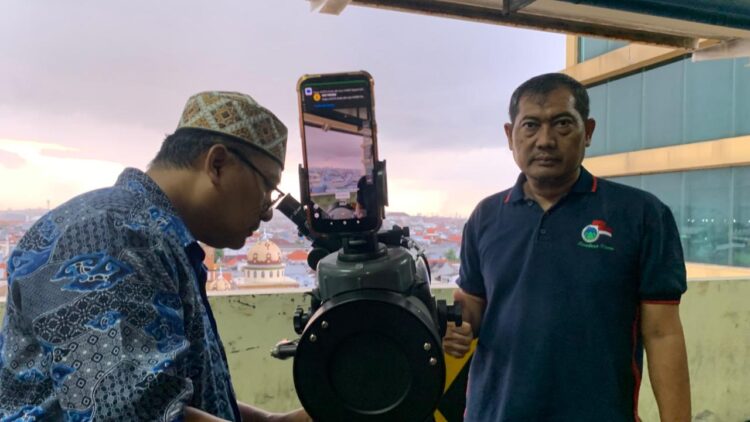 Tim Rukyatul Hilal LDII Surabaya Tak Melihat Bulan Akibat Mendung dan Hujan Deras