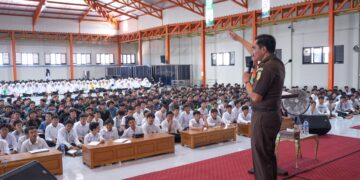 Kejati Jatim Ajak 1.000-an Santri LDII Pahami Moderasi Beragama untuk Tangkal Radikalisme dan Intolerasi Beragama