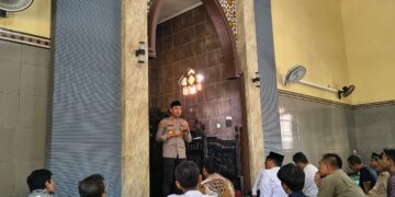 Safari Jumat Berkah di PC LDII Gayungan, Polrestabes Surabaya Ajak Warga Perkuat Kamtibmas dan Cegah Narkoba