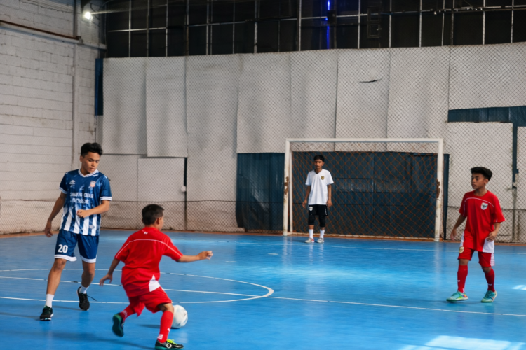 Remaja LDII Surabaya menggelar Turnamen Futsal Tingkat SMP pada Minggu (8/2) di Lapangan Top Score Futsal,