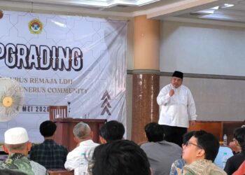 Upgrading pengurus remaja untuk meningkatkan kapasitas kepemimpinan. 