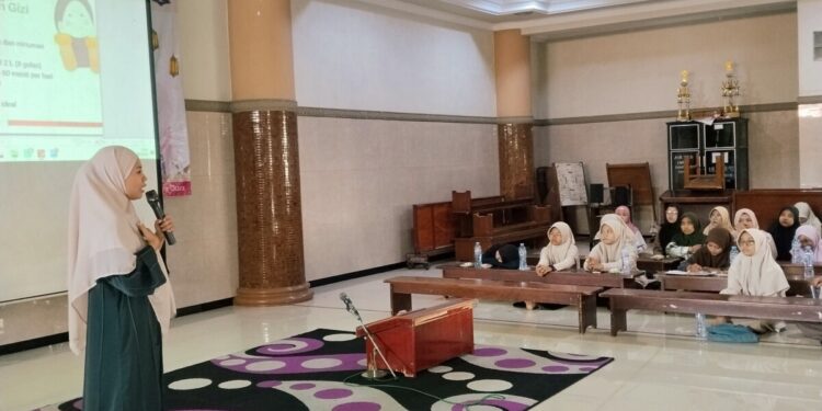 Surabaya Generus Community Ajak Remaja Putri LDII Miliki Kesadaran Gizi Seimbang