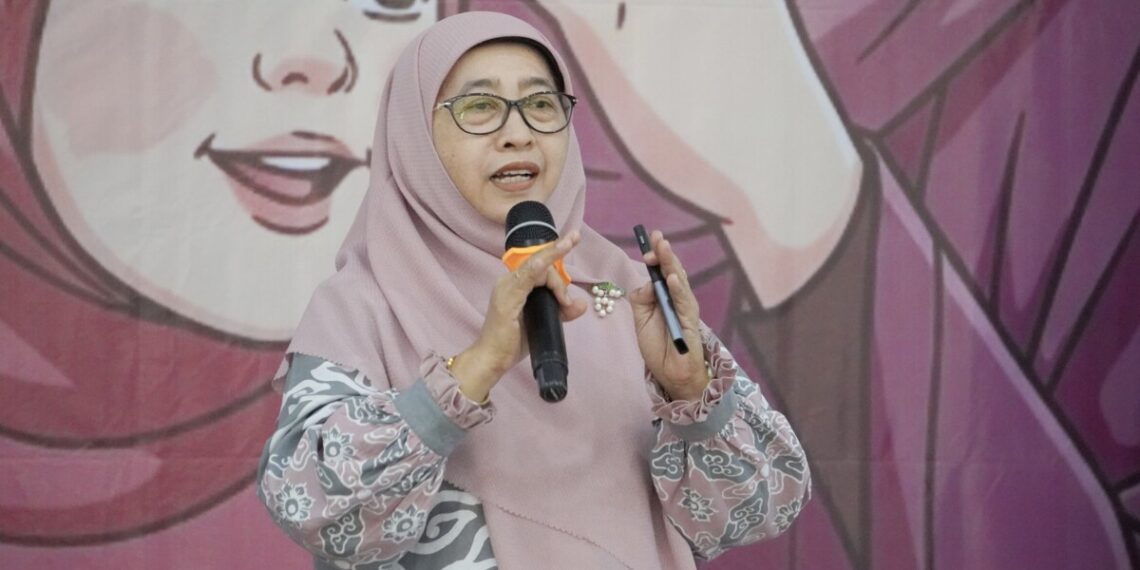 Kegiatan yang diselenggarakan Bidang Pemberdayaan Perempuan dan Kesejahteraan Keluarga (PPKK) DPD LDII Kota Surabaya itu berlangsung di GSG Sabilurrosyidin, Surabaya, Minggu (19/7).